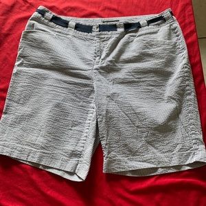 Women’s INC shorts EUC